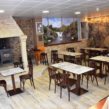 O Cabanel Albergue-Bar Villastose Екстер'єр фото