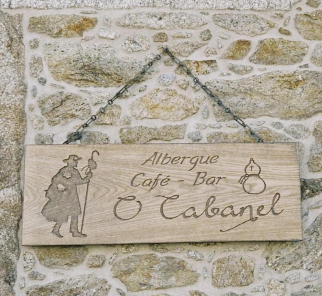 O Cabanel Albergue-Bar Villastose Екстер'єр фото