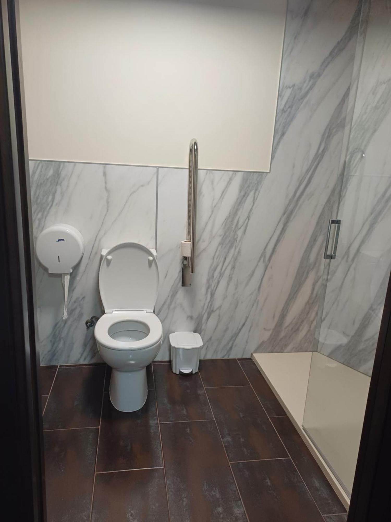 O Cabanel Albergue-Bar Villastose Екстер'єр фото