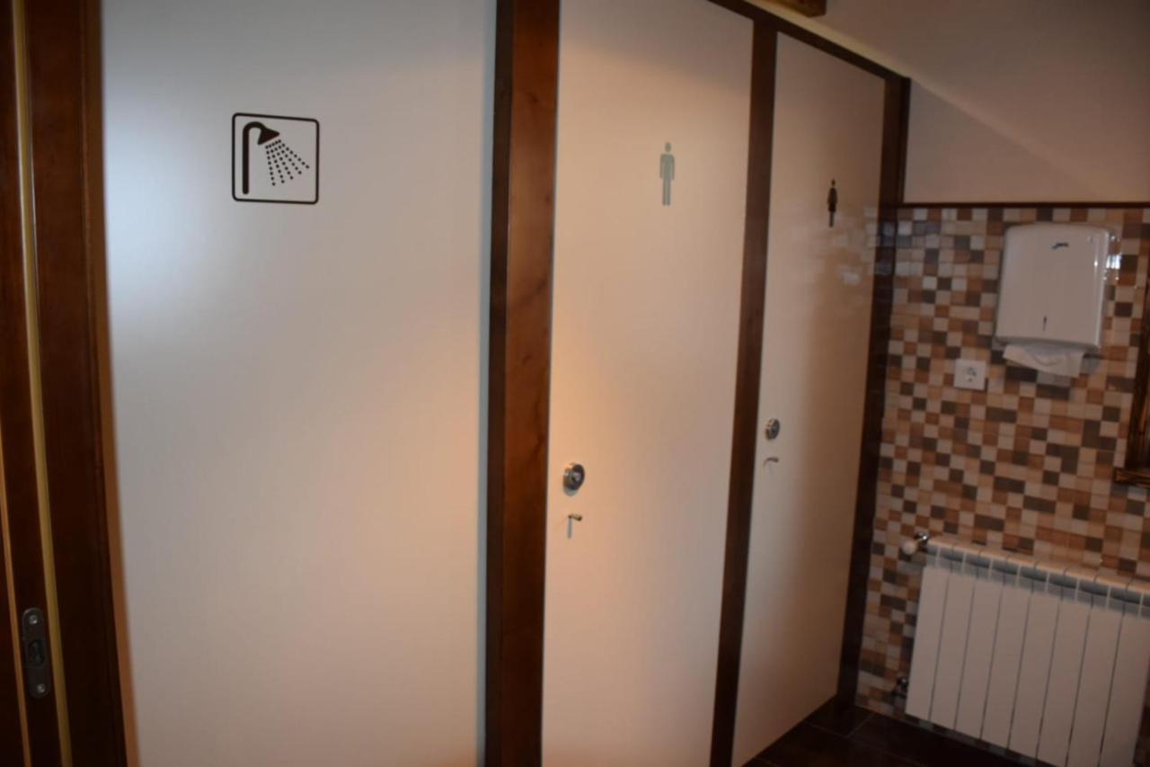 O Cabanel Albergue-Bar Villastose Екстер'єр фото
